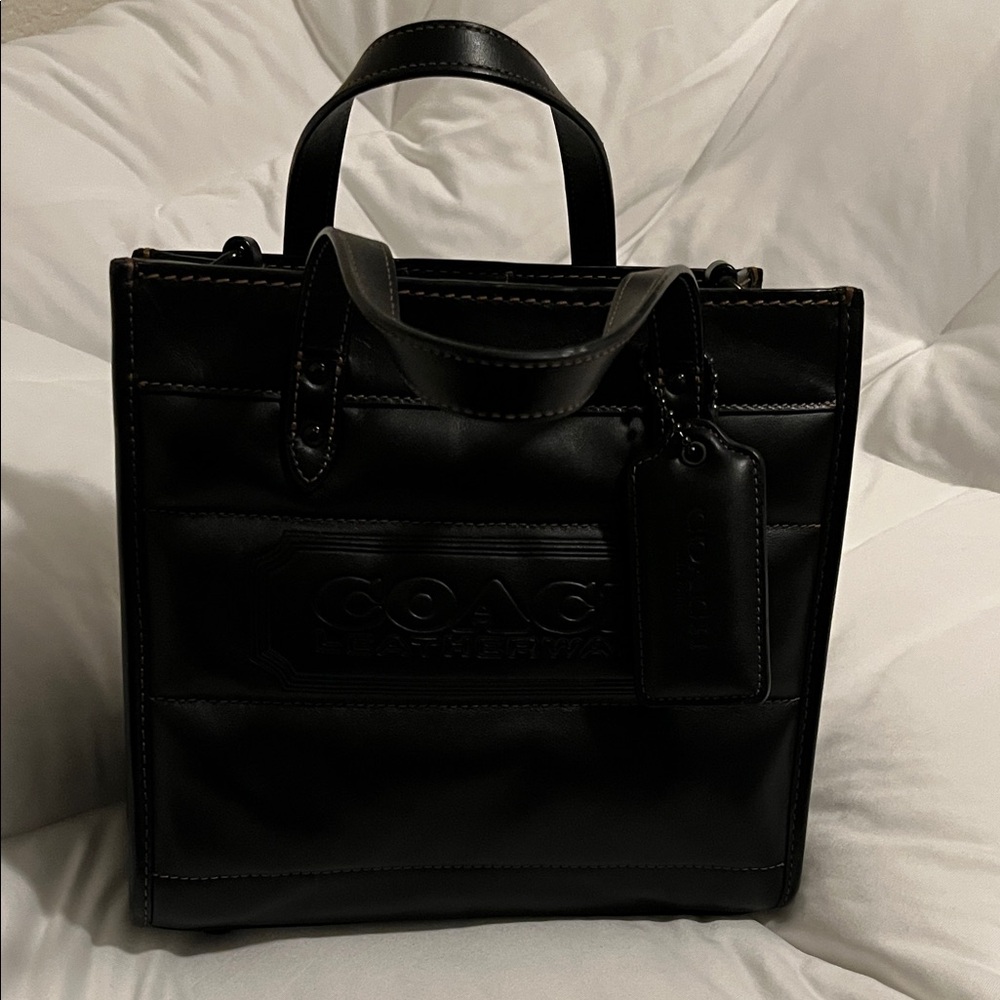 Coach Field Tote 22 Black Leather